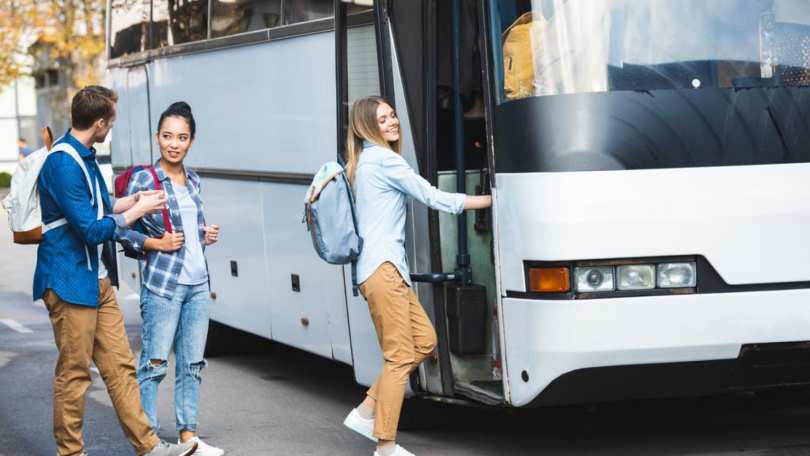 Як заощадити гроші на автобусній подорожі