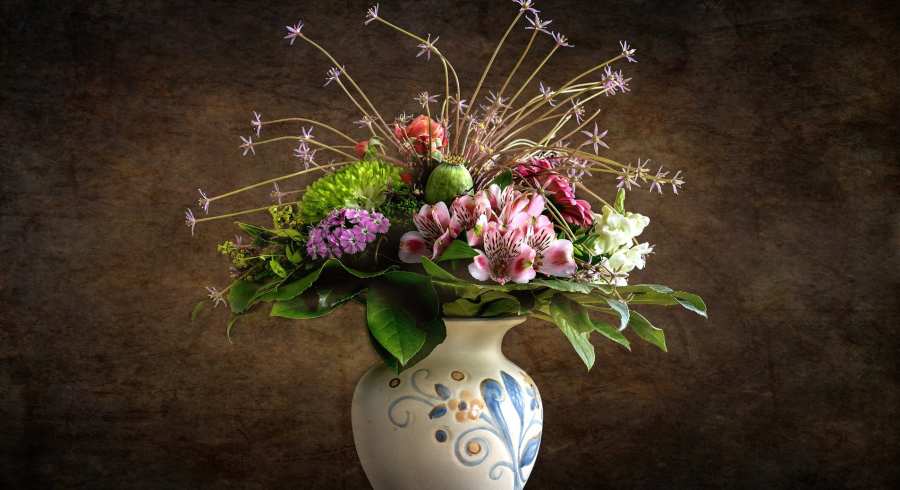 Магія ваз для квітів: Інтернет-магазин Posudmeister пропонує великий вибір та елегантність